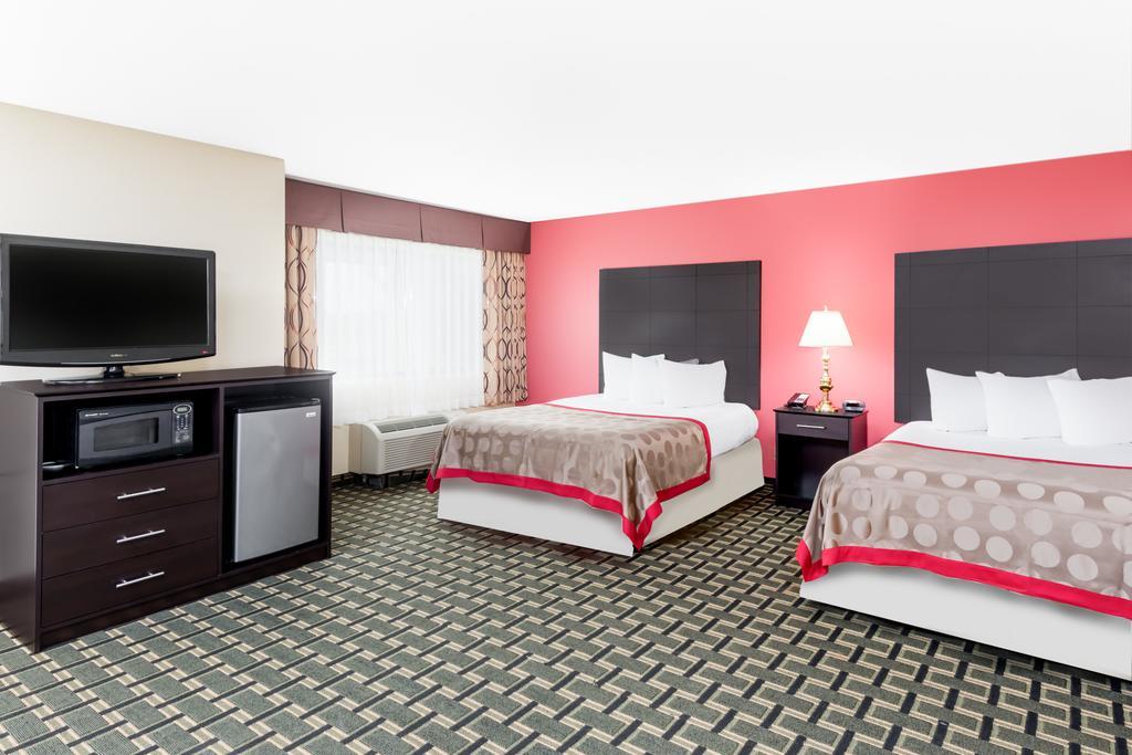 Ramada By Wyndham Vandalia Exteriér fotografie